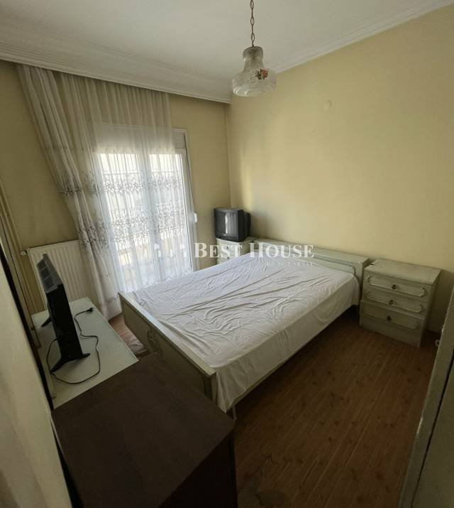 6 CH7285 Nees Photo.jpg